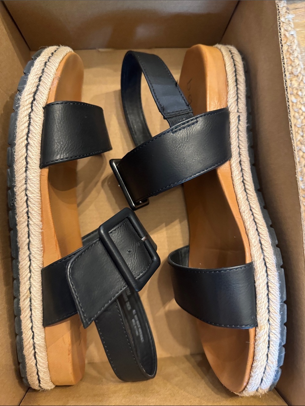 Women’s BOC black Hilda sandals size 11. Worn once